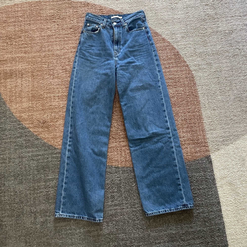 Levi’s high loose jeans